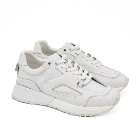 Кроссовки женские