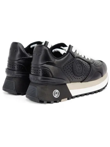 Кроссовки женские