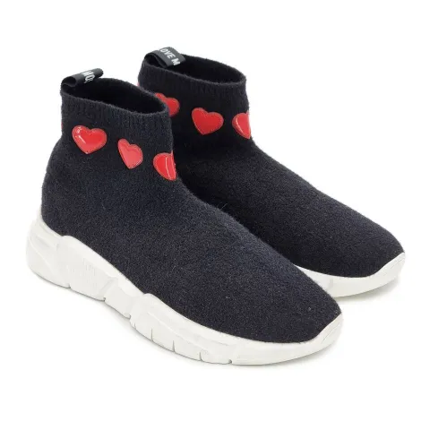 Кроссовки женские