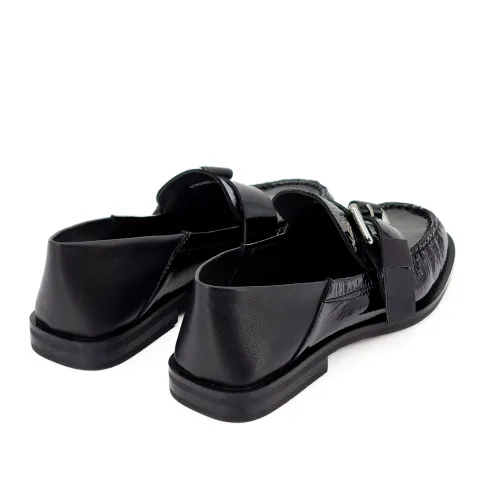 Лоферы женские