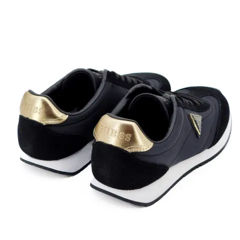 Кроссовки женские