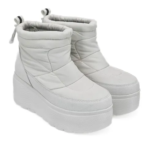 Дутики женские