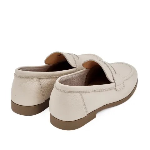 Лоферы женские