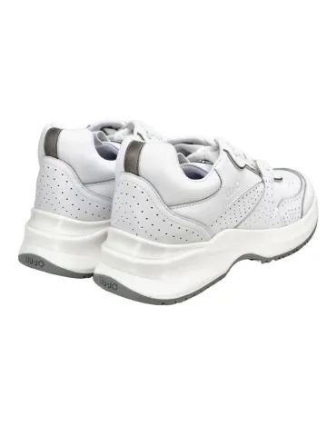 Кроссовки женские