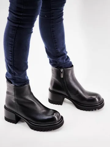 Ботинки женские