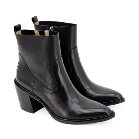 Казаки женские