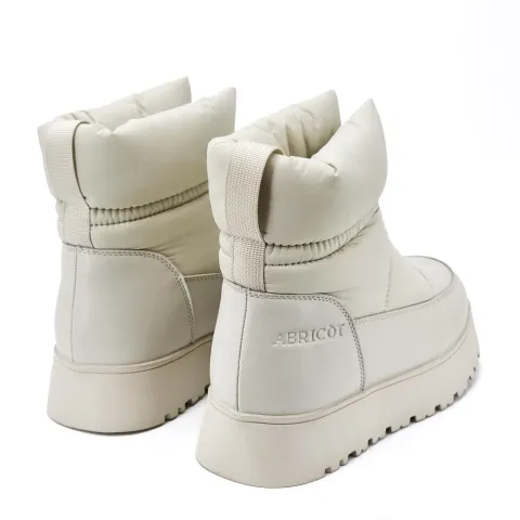 Дутики женские