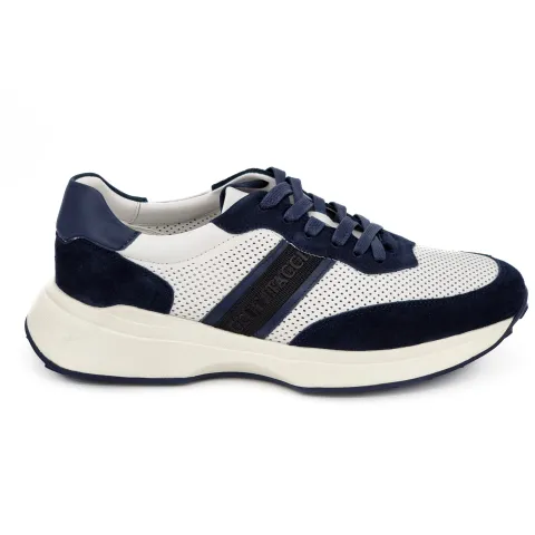 Кроссовки мужские