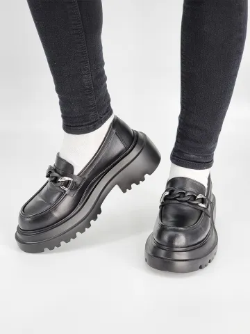 Лоферы женские