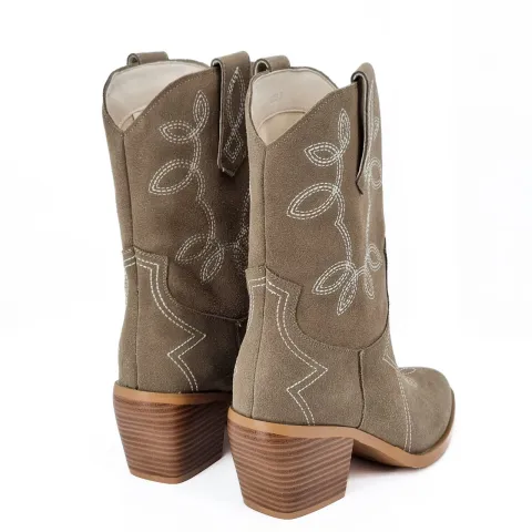 Казаки женские