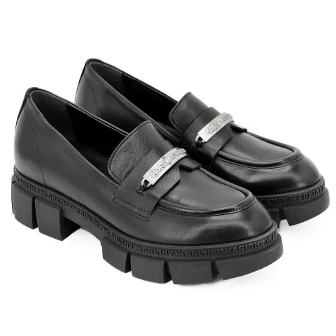 Лоферы женские