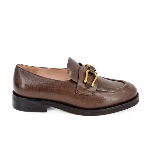 Лоферы женские