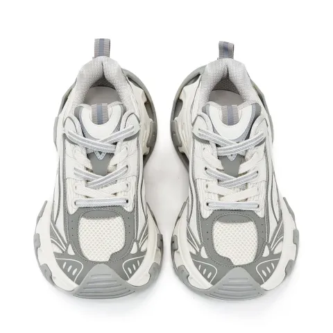 Кроссовки женские