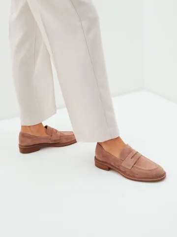 Лоферы женские