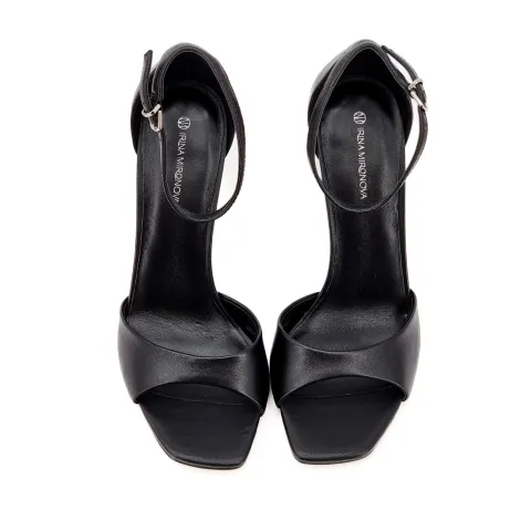 Босоножки женские