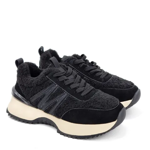 Кроссовки женские