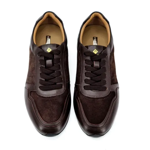 Кроссовки женские