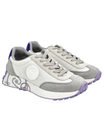 Кроссовки женские