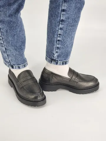 Лоферы женские