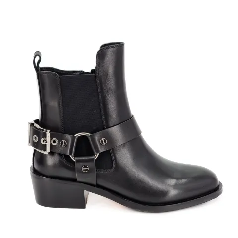 Казаки женские