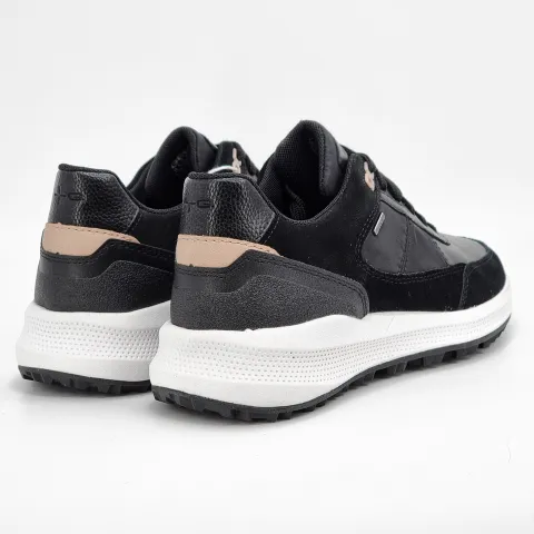 Кроссовки женские