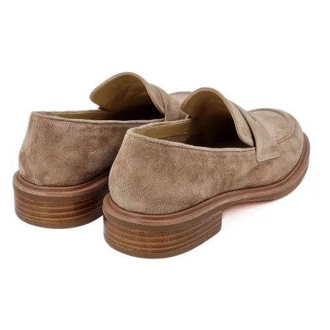 Лоферы женские