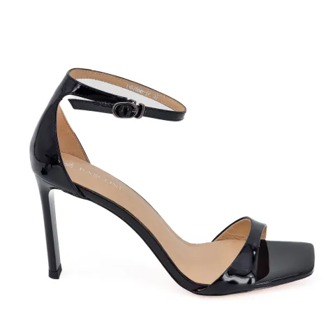 Босоножки женские