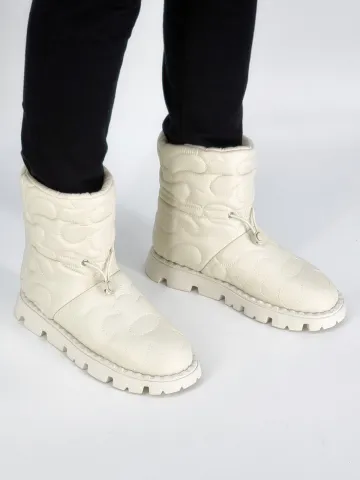 Дутики женские