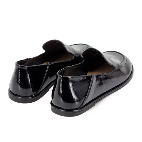 Лоферы женские