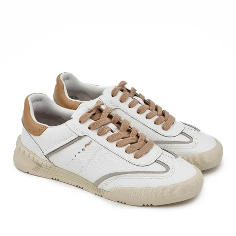 Кроссовки женские