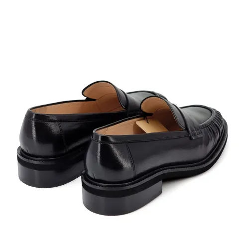 Лоферы женские