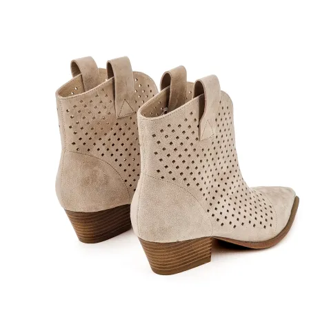 Казаки женские