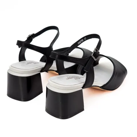 Босоножки женские