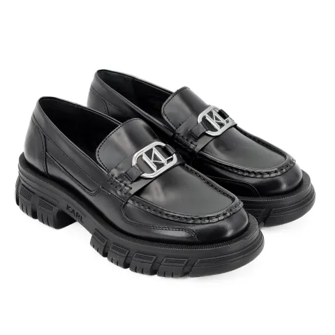 Лоферы женские