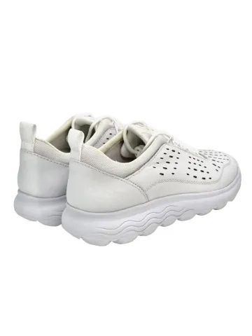 Кроссовки женские