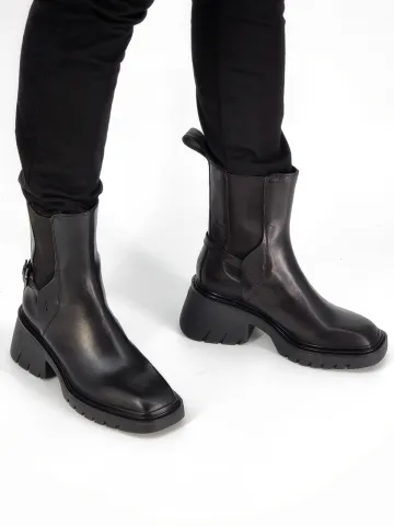 Ботинки женские