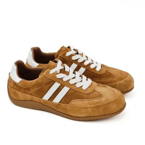 Кроссовки женские