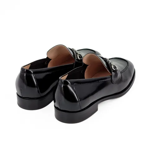 Лоферы женские