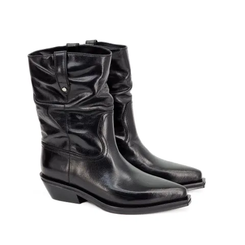 Казаки женские