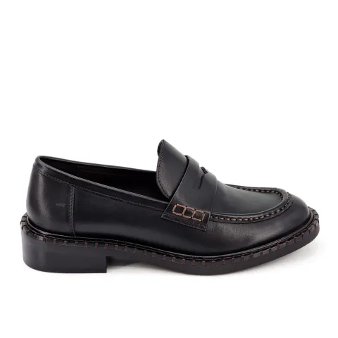 Лоферы женские