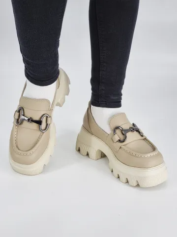 Лоферы женские