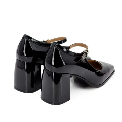 Туфли женские