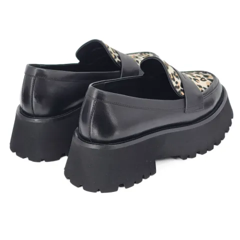 Лоферы женские