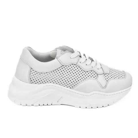 Кроссовки женские