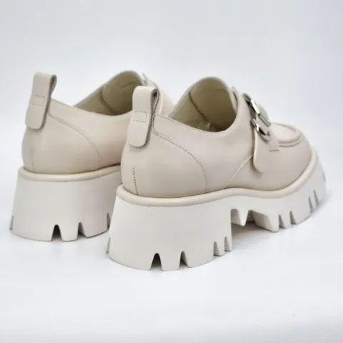 Лоферы женские