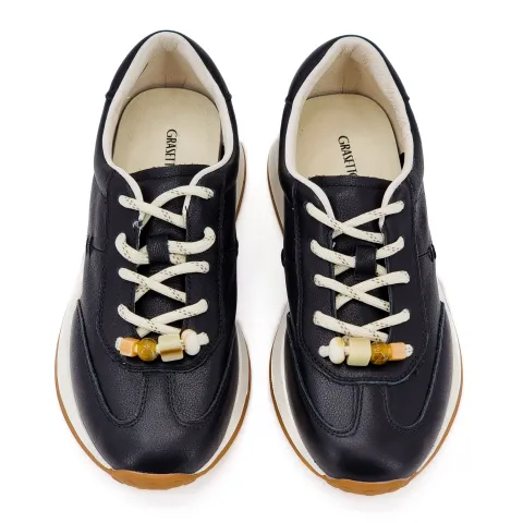 Кроссовки женские