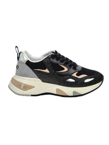 Кроссовки женские