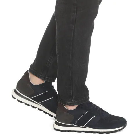 Кроссовки мужские