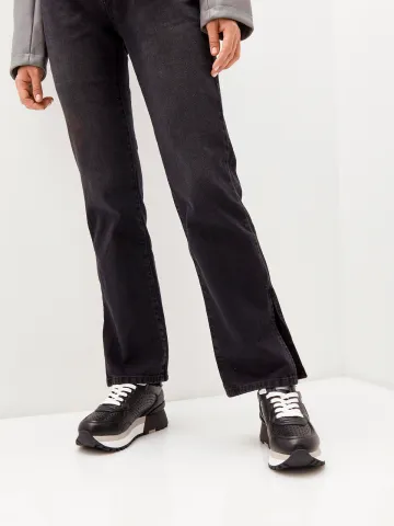 Кроссовки женские