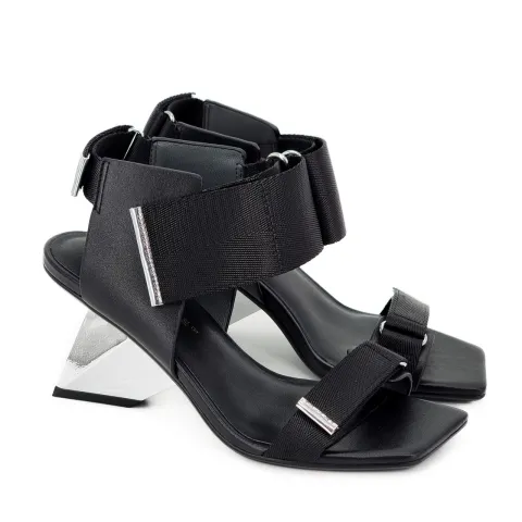 Босоножки женские